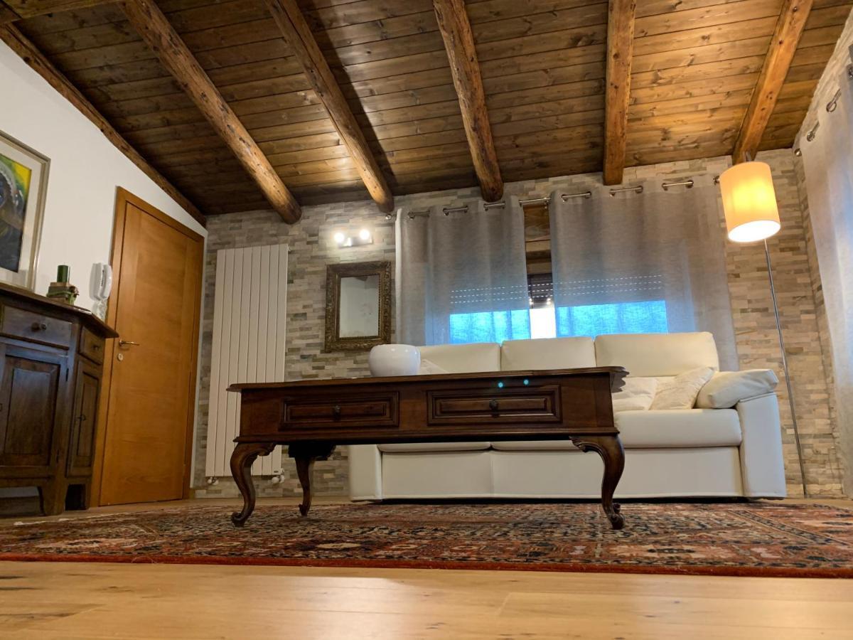 Mansarda la soffitta Aparthotel Domegge di Cadore Exteriör bild