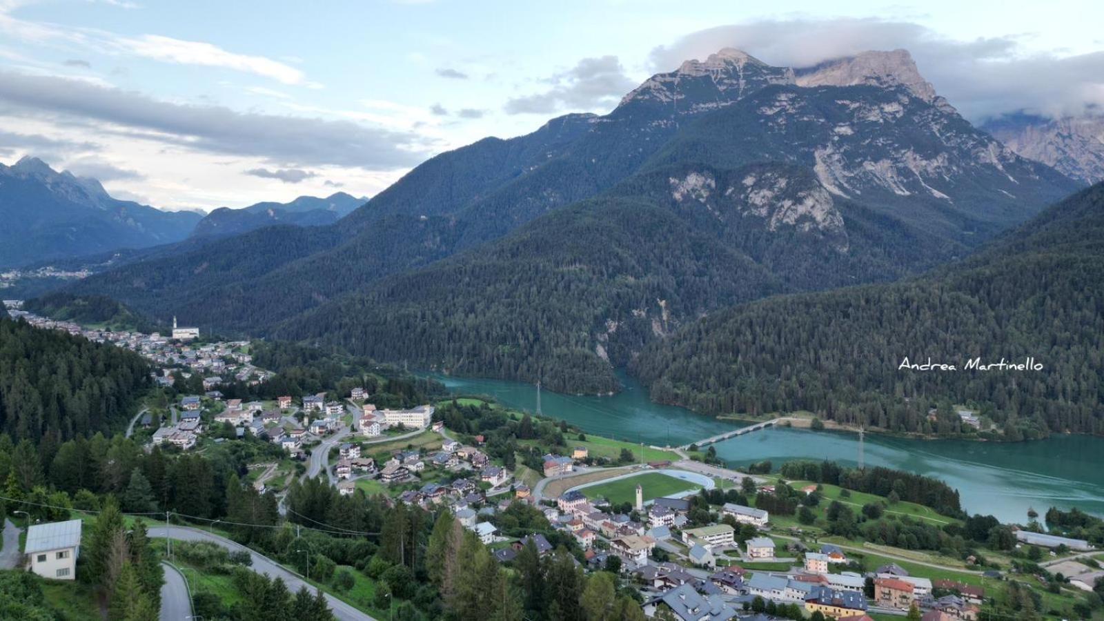Mansarda la soffitta Aparthotel Domegge di Cadore Exteriör bild